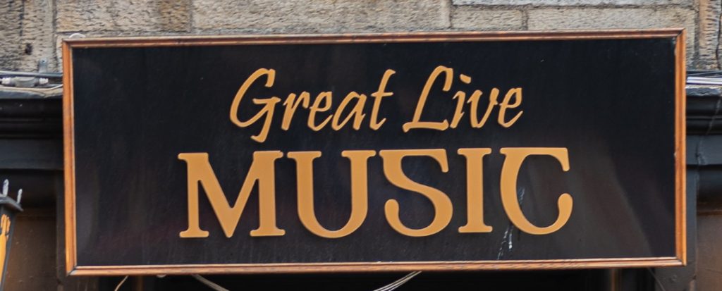 Great-Live-Music-Sign-at-The-Fiddlers-Arms-Edinburgh